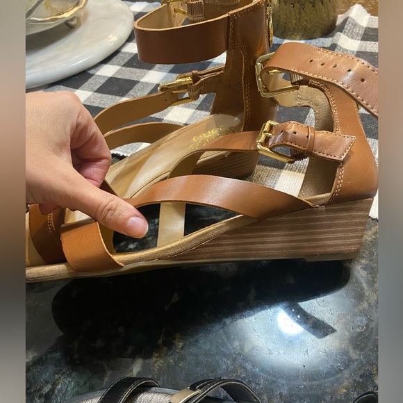 Sandal Dump! Pick whichever you like! Naturalizer & more! - Picture 5 of 11